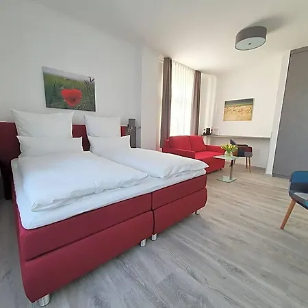 Hanseat 4*