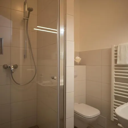 מלון Hanseat 4*